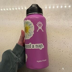 32oz magenta Hydroflask